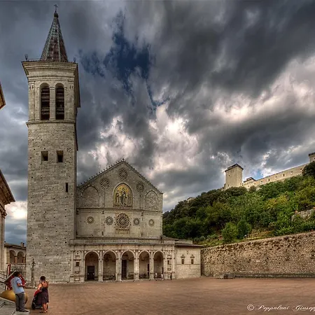 La Torre Sul Lago Дом отдыха Messenano